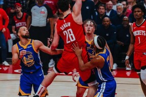 开云-今晚马赛篮板制胜——NBA季后赛节点到来，态度坚定，身体对抗强度拉满(2024年nba季后赛高光时刻)