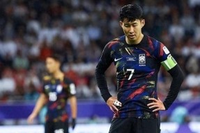 开云体育官网-里程碑夜河床队长鼓劲；亚洲杯训练课后刷纪录；话题不断；训练强度显著提升的简单介绍